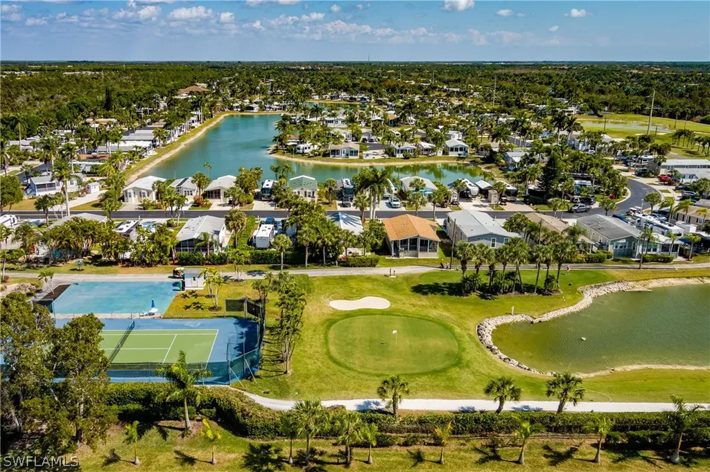 1076 Diamond Lake Circle Naples FL 34114
