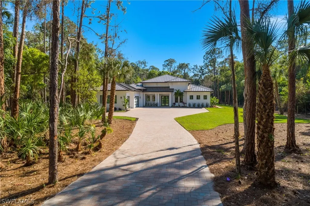 5000 Palmetto Woods Drive Naples FL 34119