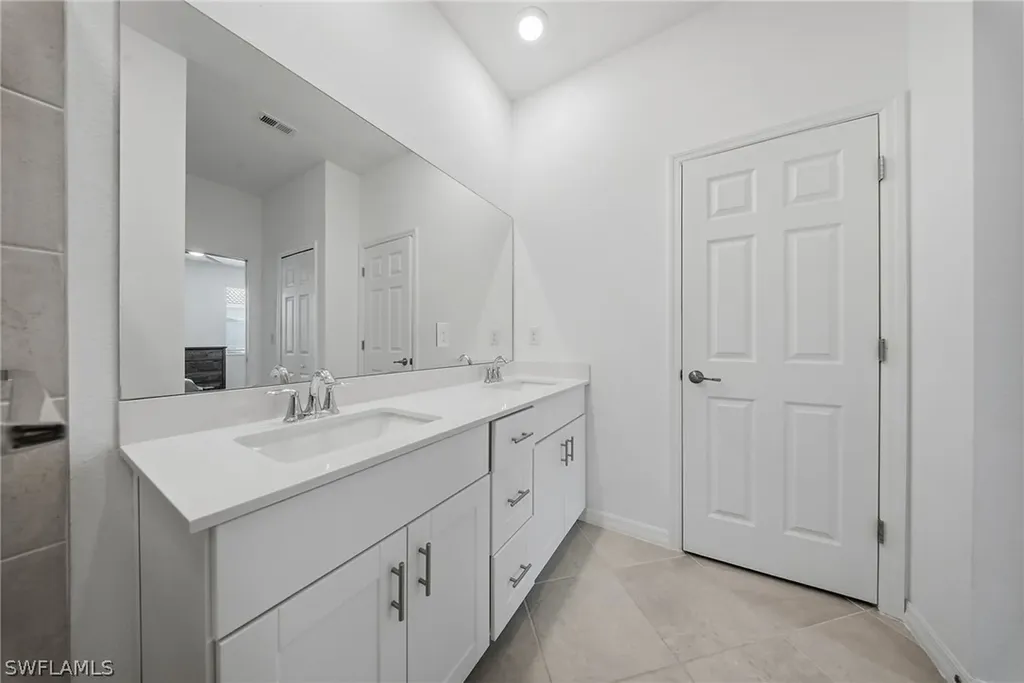 2930 Citrus Street Naples FL 34120