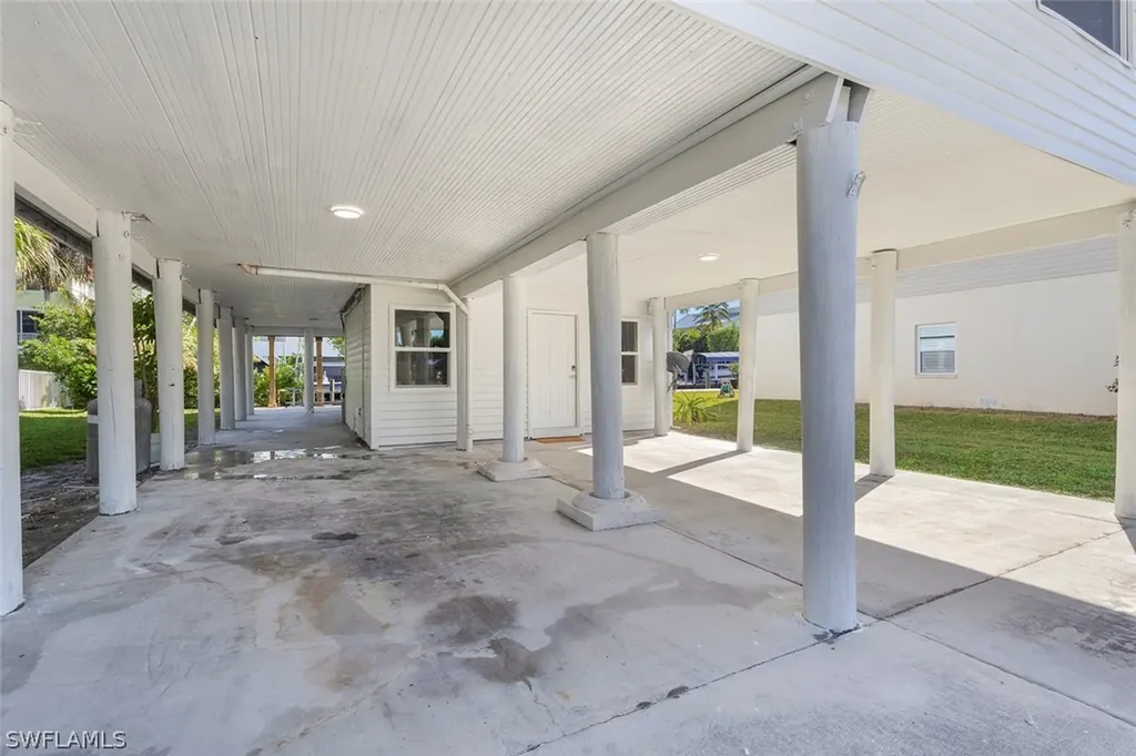 1284 Rainbow Court Naples FL 34110