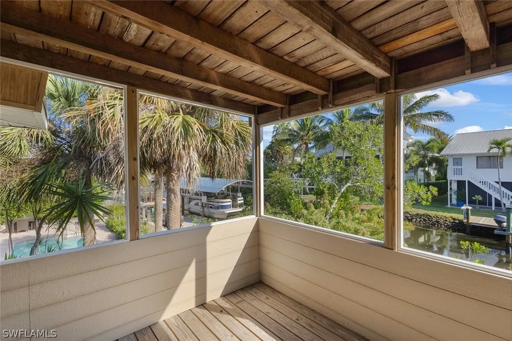 1284 Rainbow Court Naples FL 34110