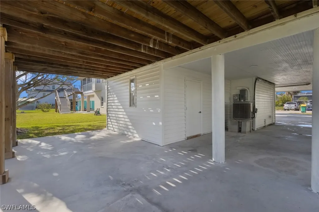1284 Rainbow Court Naples FL 34110