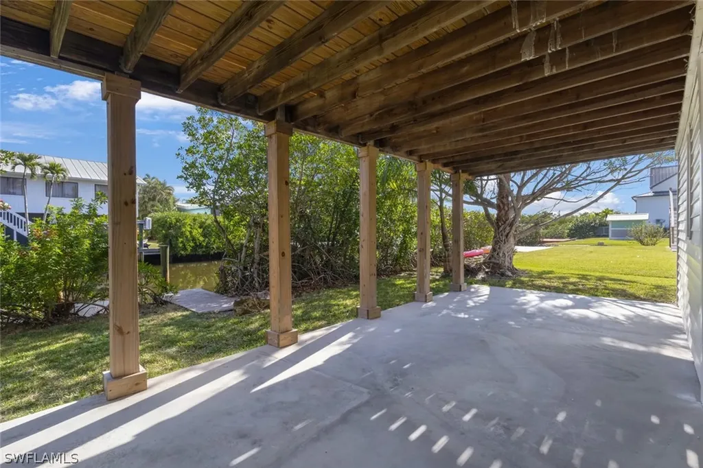 1284 Rainbow Court Naples FL 34110