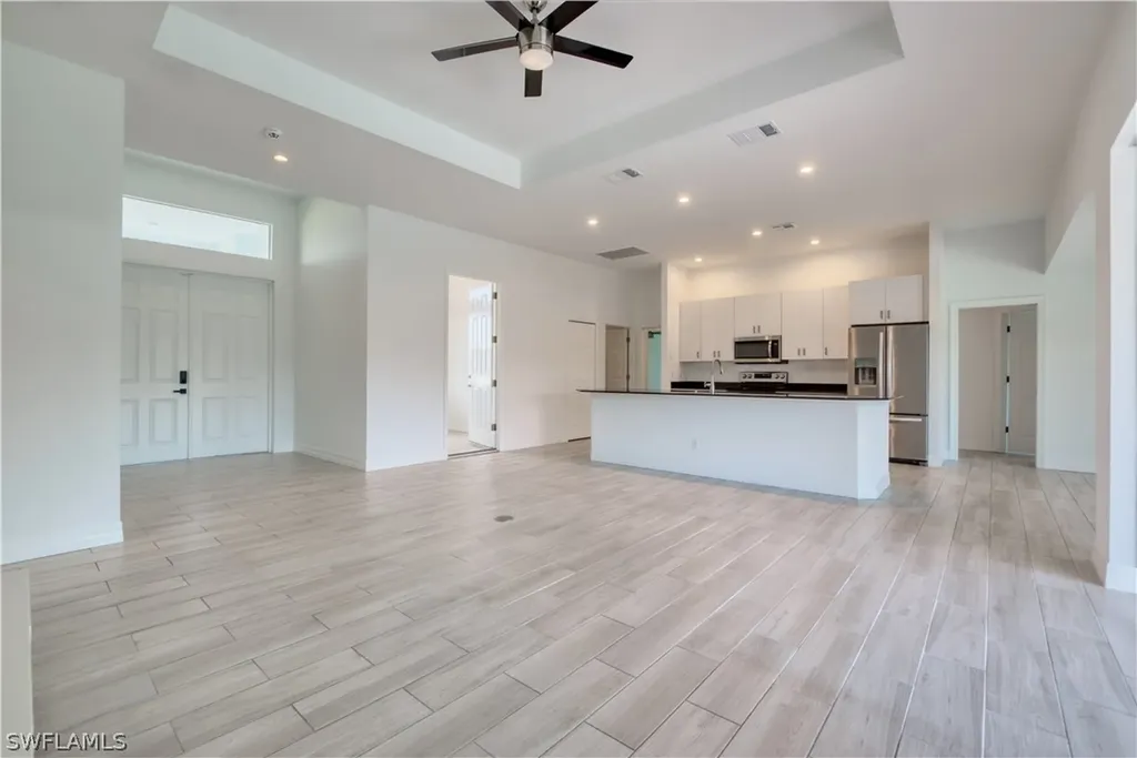 1824 SW 23rd Court Cape Coral FL 33991