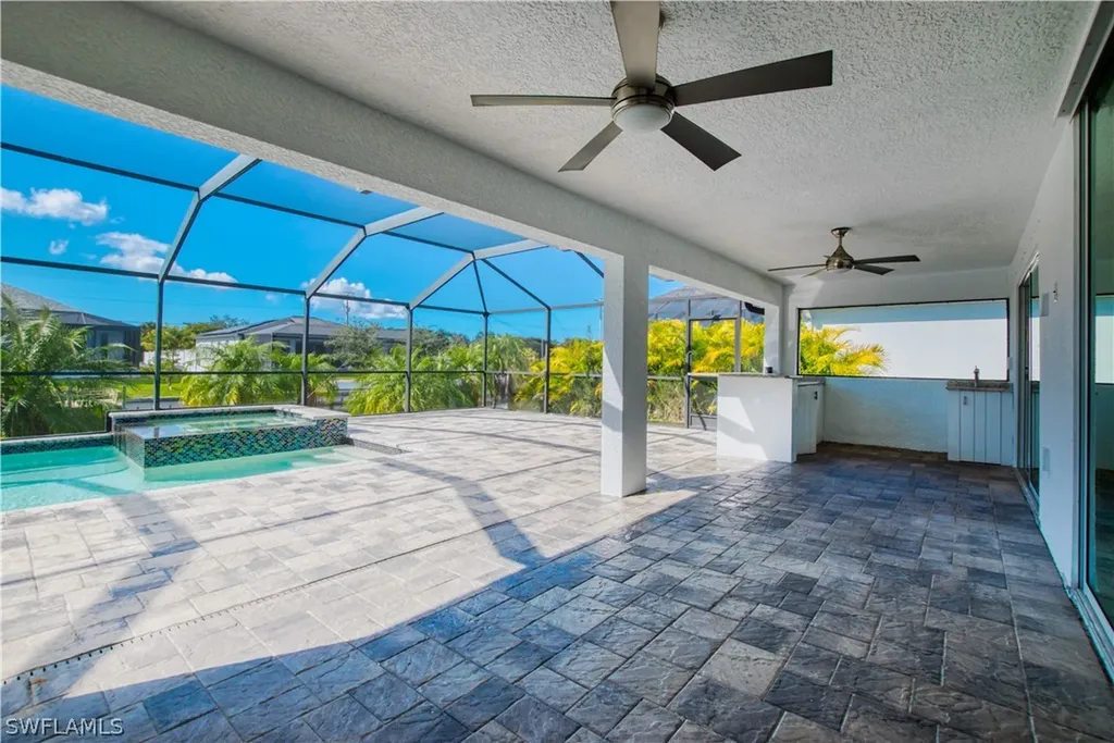 1824 SW 23rd Court Cape Coral FL 33991
