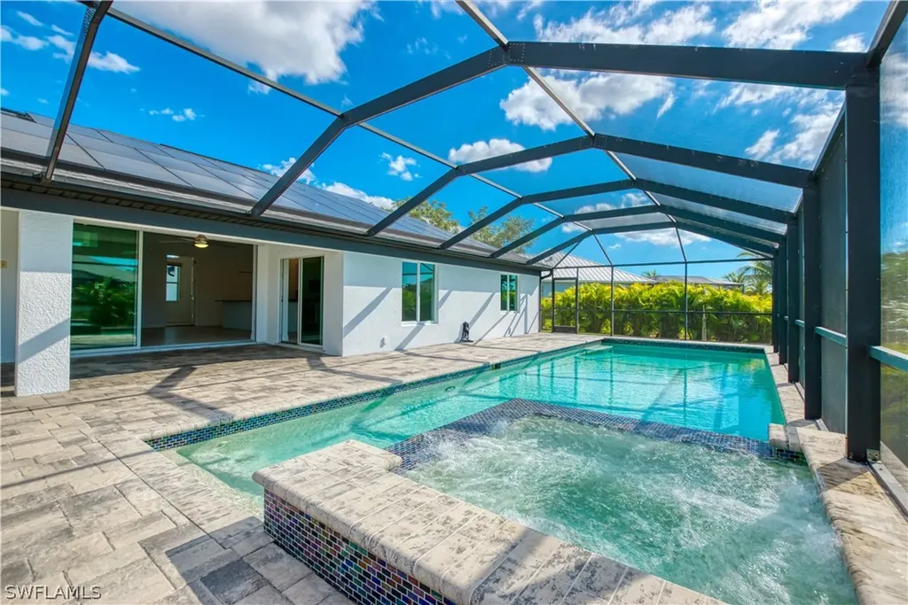 1824 SW 23rd Court Cape Coral FL 33991