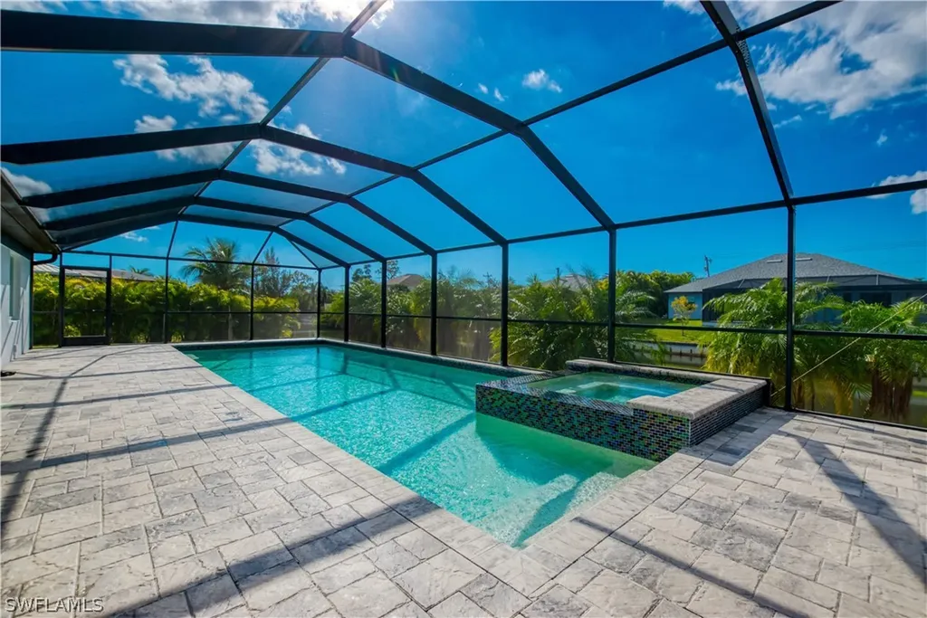 1824 SW 23rd Court Cape Coral FL 33991