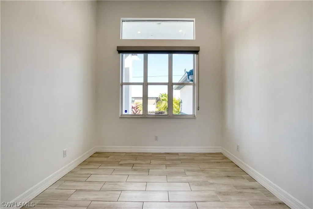 1824 SW 23rd Court Cape Coral FL 33991