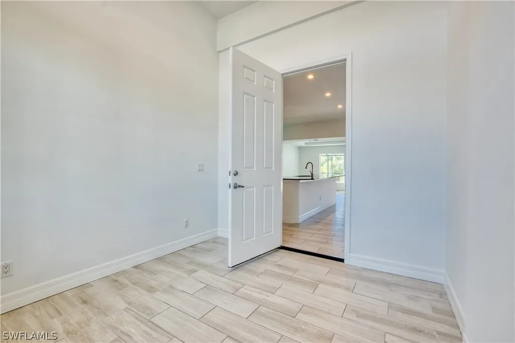 1824 SW 23rd Court Cape Coral FL 33991