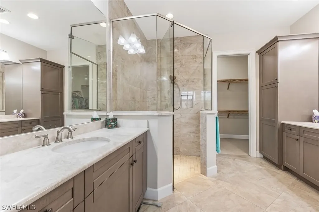6931 Cay Court Naples FL 34113