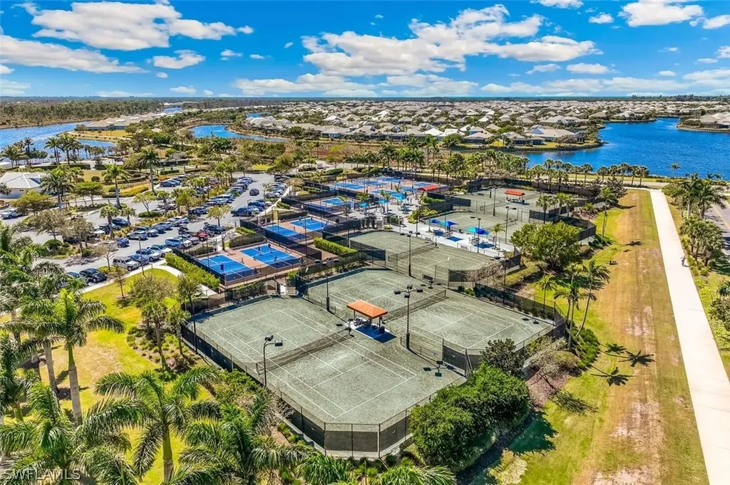 6931 Cay Court Naples FL 34113