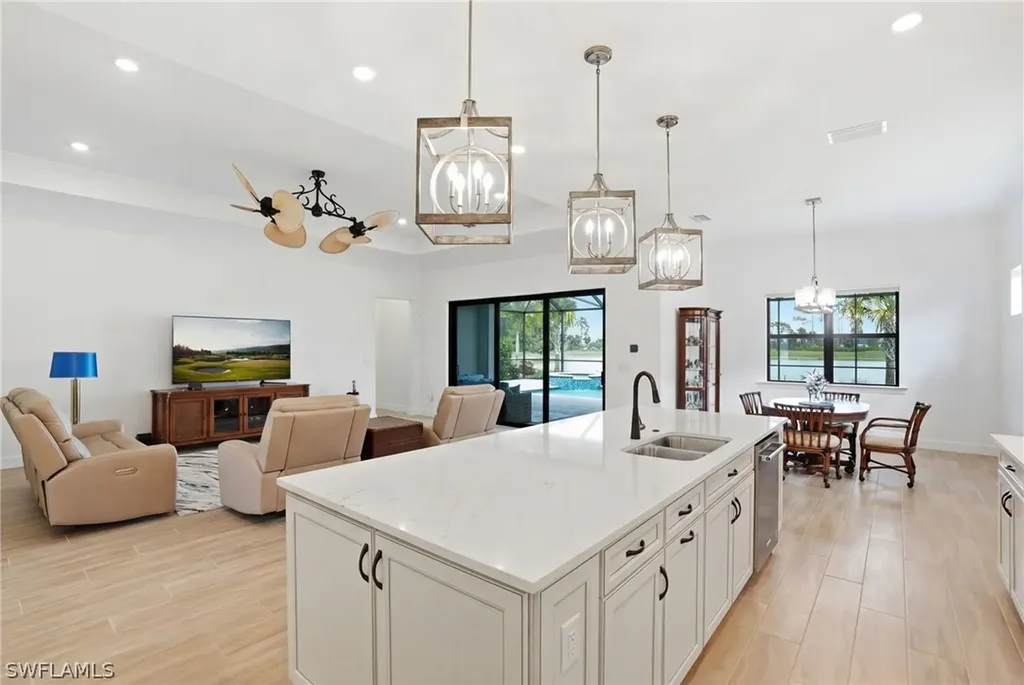 1821 Amador Court Naples FL 34120