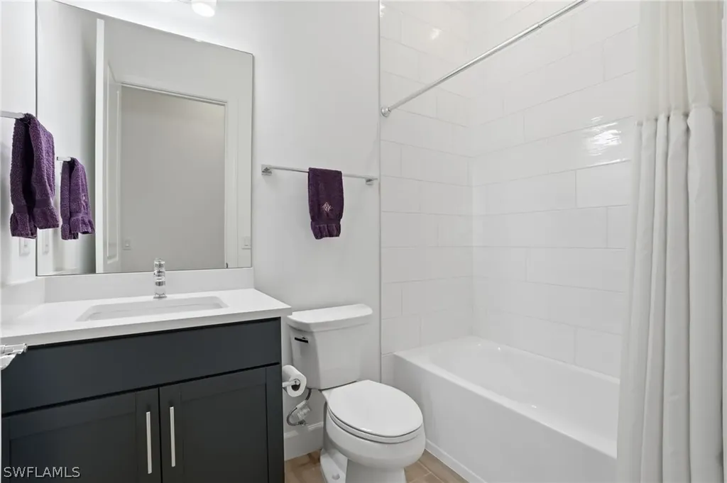 1821 Amador Court Naples FL 34120
