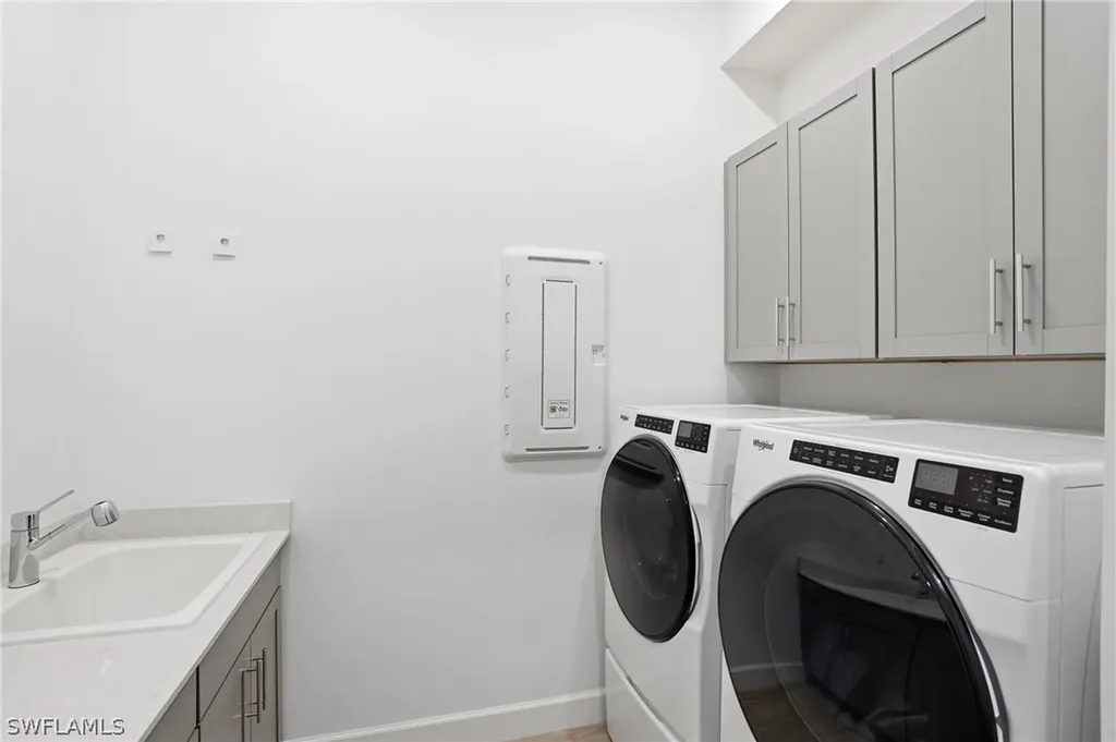 1821 Amador Court Naples FL 34120
