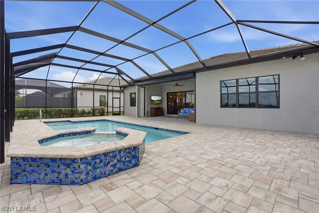 1821 Amador Court Naples FL 34120