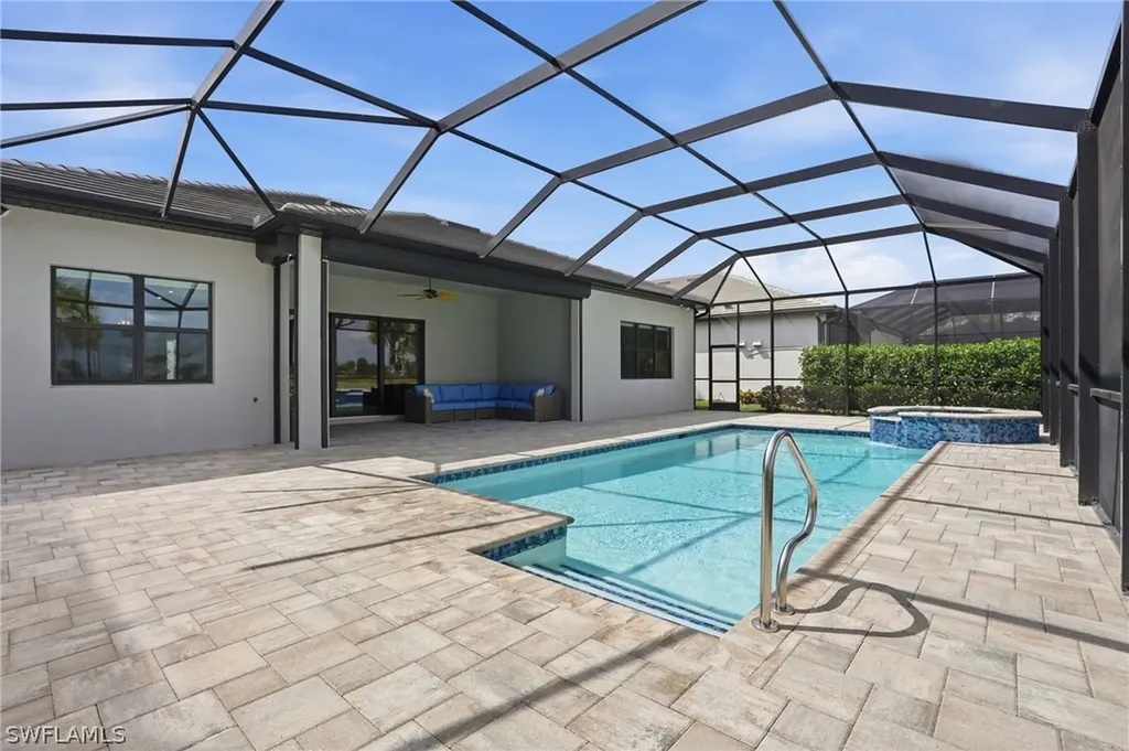 1821 Amador Court Naples FL 34120