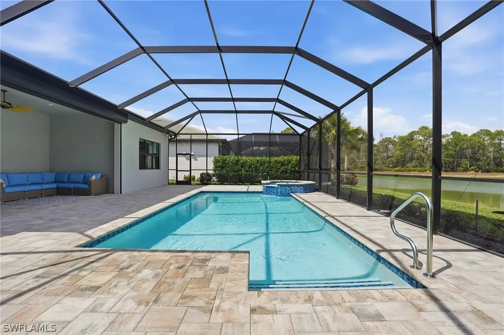 1821 Amador Court Naples FL 34120
