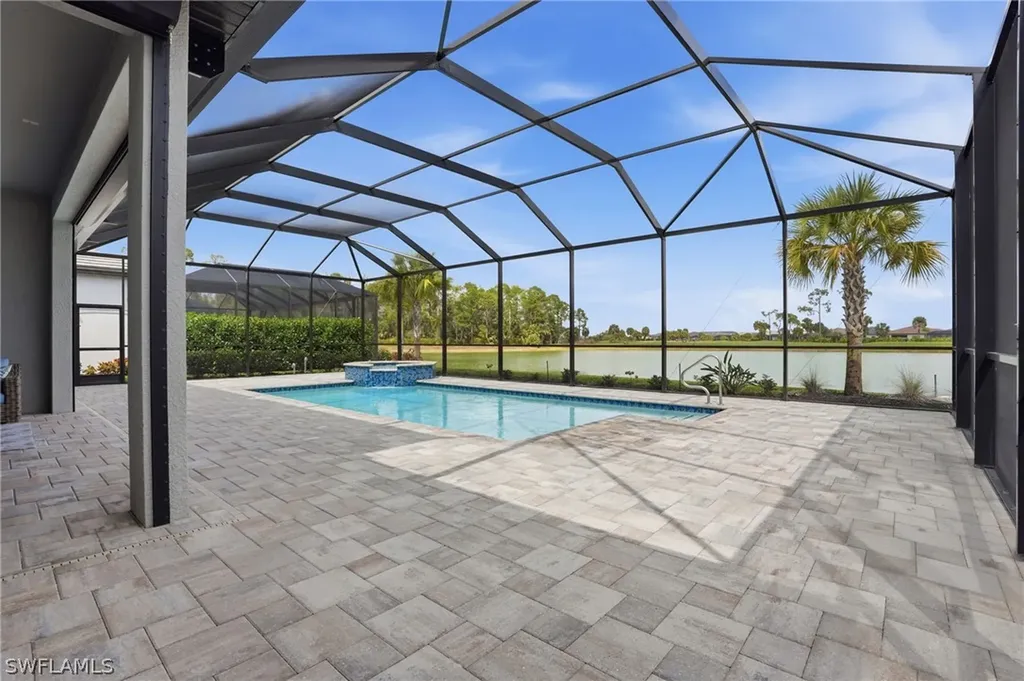 1821 Amador Court Naples FL 34120