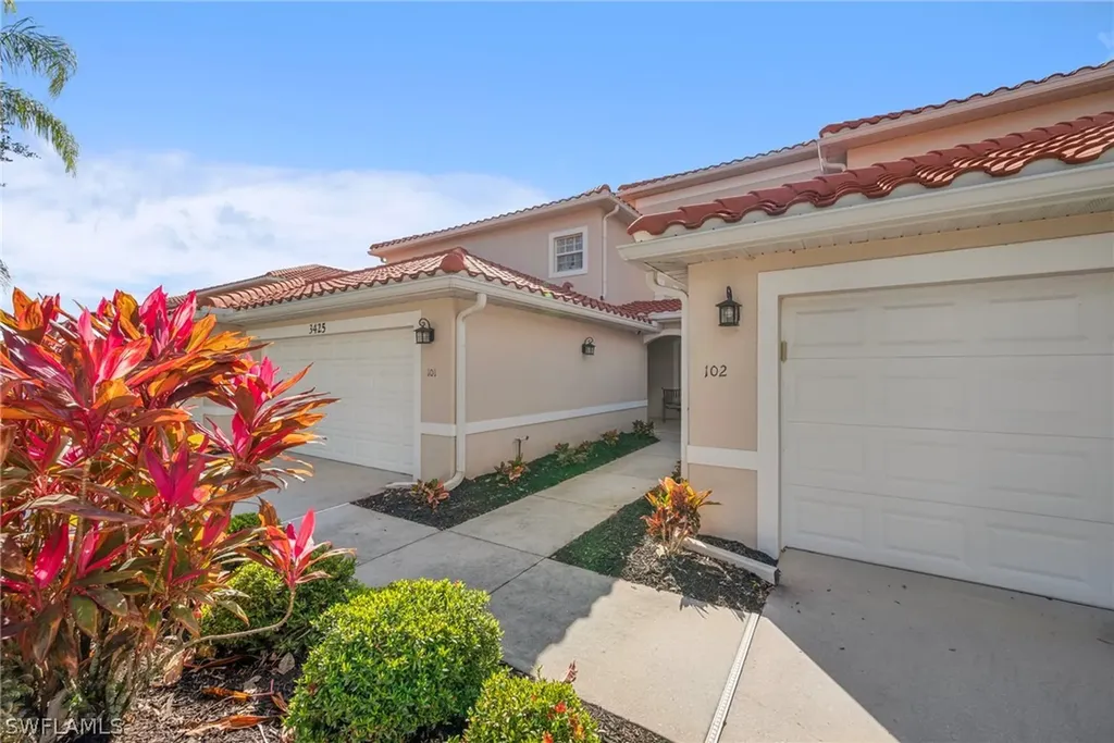 3425 Grand Cypress Drive Naples FL 34119