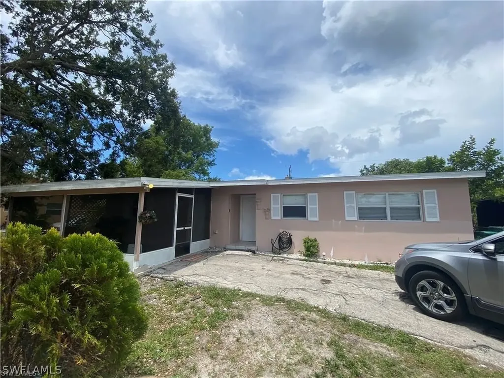 4920 Cortez Circle Naples FL 34112