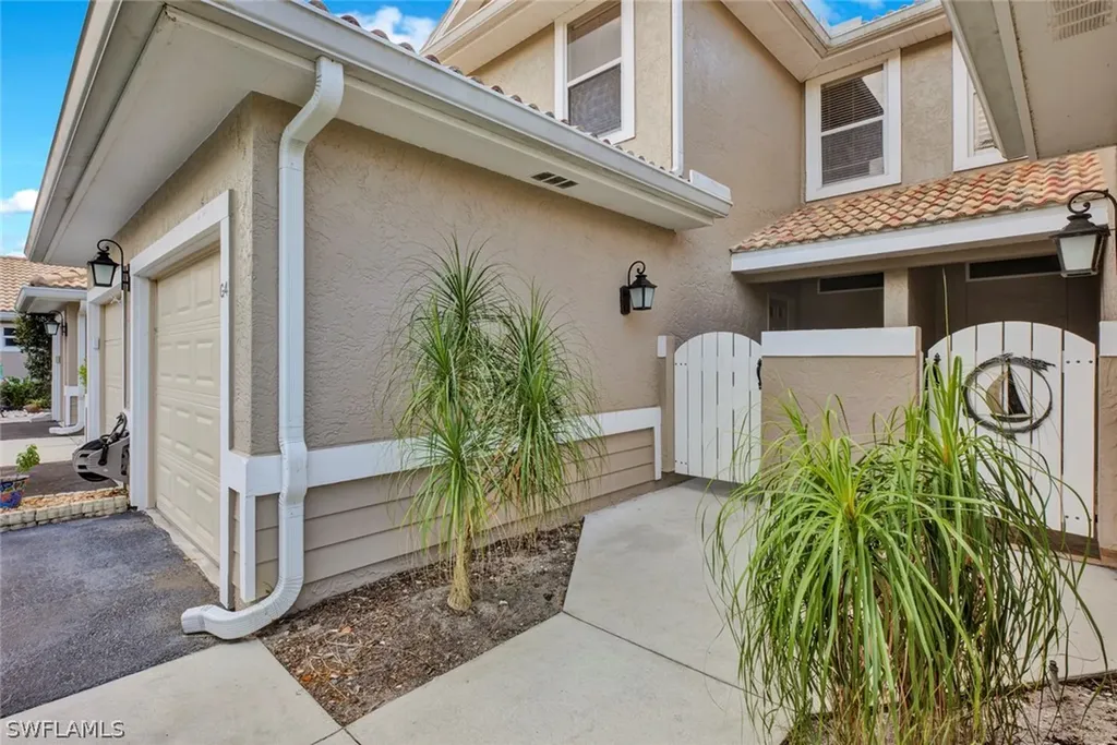 386 Emerald Bay Circle Naples FL 34110