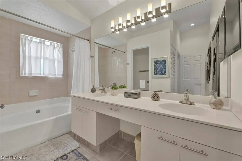 386 Emerald Bay Circle Naples FL 34110