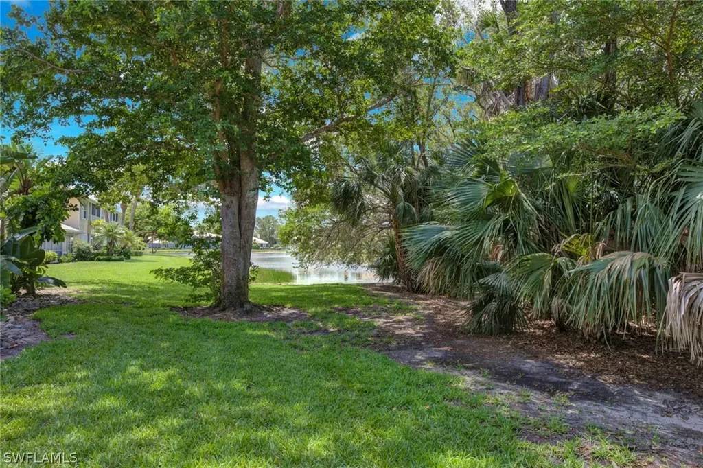 386 Emerald Bay Circle Naples FL 34110