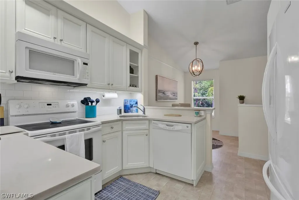 386 Emerald Bay Circle Naples FL 34110