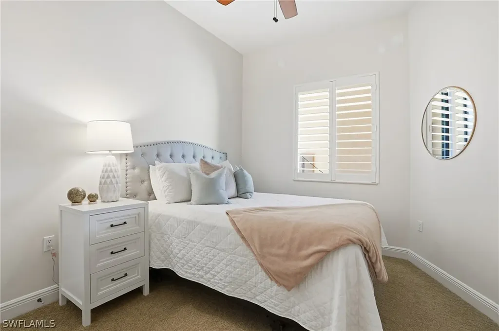 975 Sandpiper Street Naples FL 34102