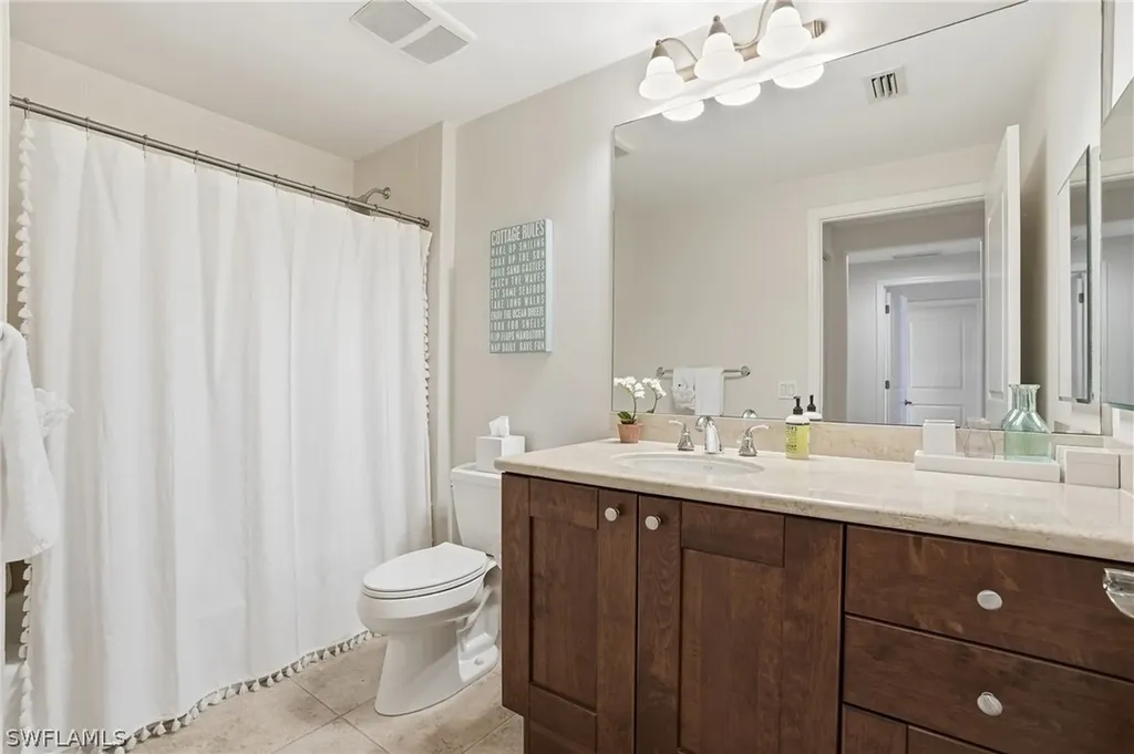 975 Sandpiper Street Naples FL 34102