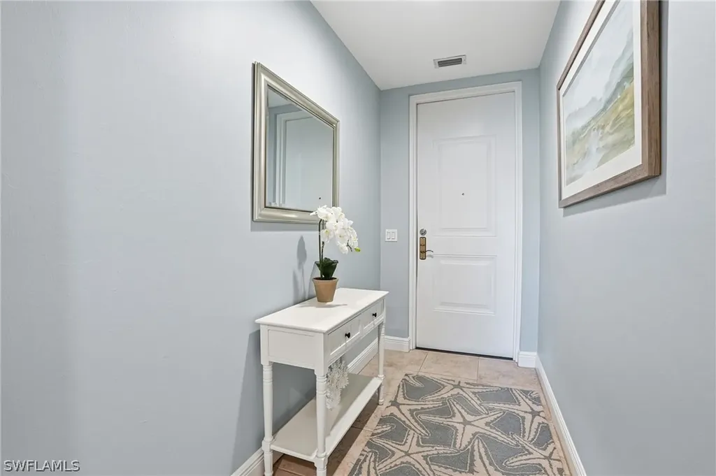975 Sandpiper Street Naples FL 34102