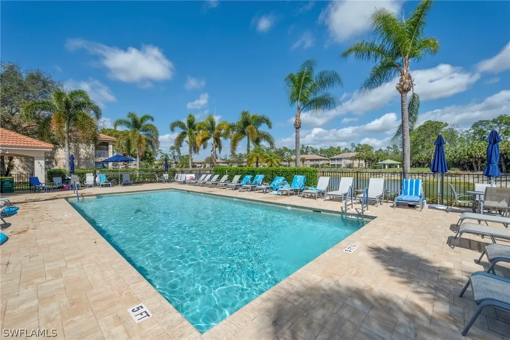 3993 Bishopwood Court E Naples FL 34114