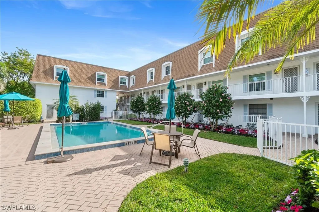 1222 Gordon Drive Naples FL 34102
