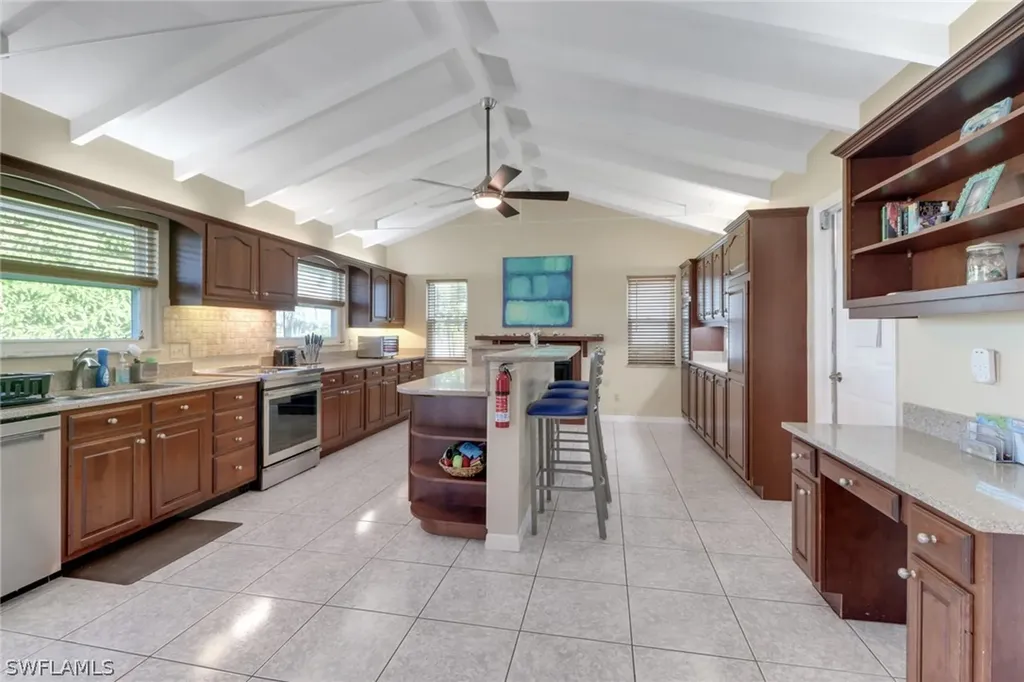 562 Goldcoast Court Marco Island FL 34145