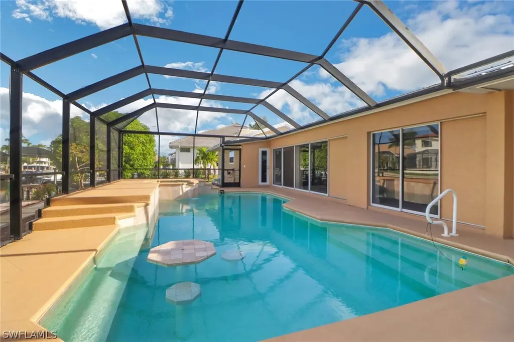 562 Goldcoast Court Marco Island FL 34145
