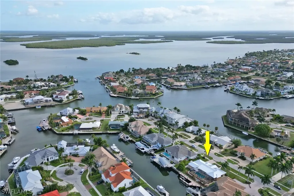 562 Goldcoast Court Marco Island FL 34145
