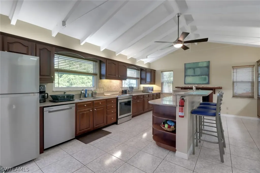 562 Goldcoast Court Marco Island FL 34145