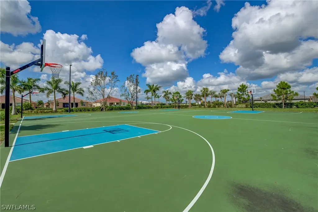 2827 Blossom Way Naples FL 34120