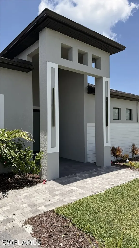 3510 NW 46th Avenue Cape Coral FL 33993