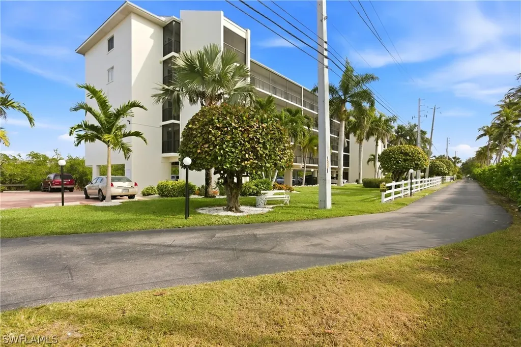 5220 Bonita Beach Road SW Bonita Springs FL 34134