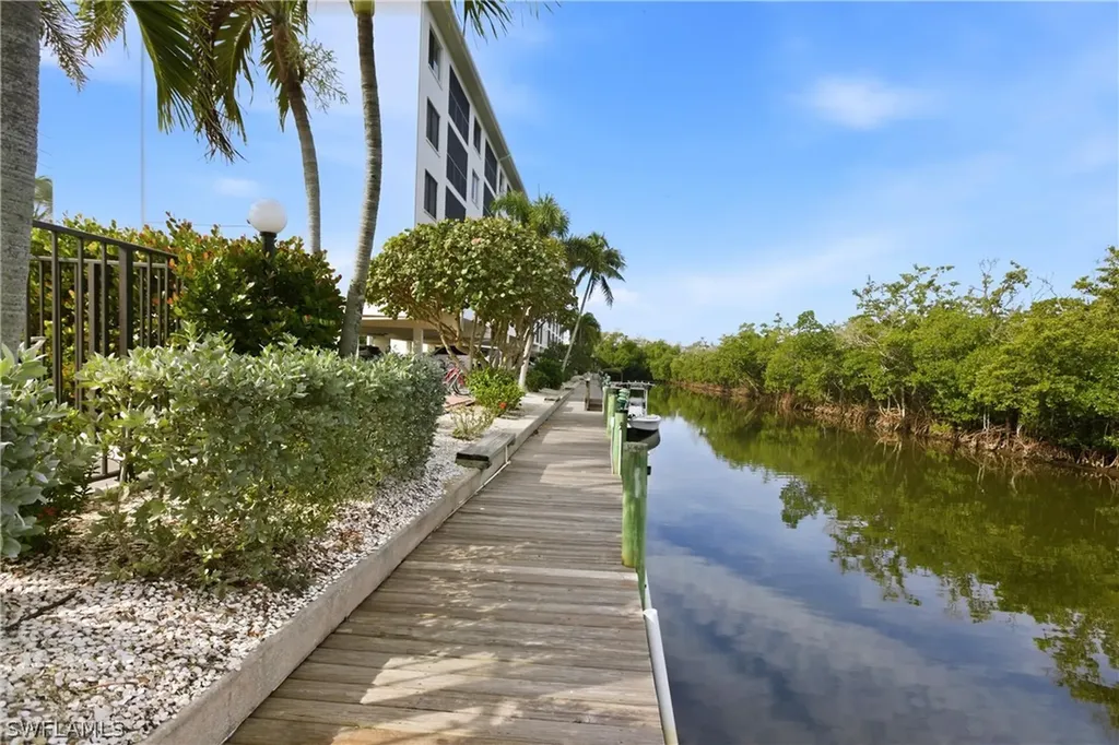 5220 Bonita Beach Road SW Bonita Springs FL 34134