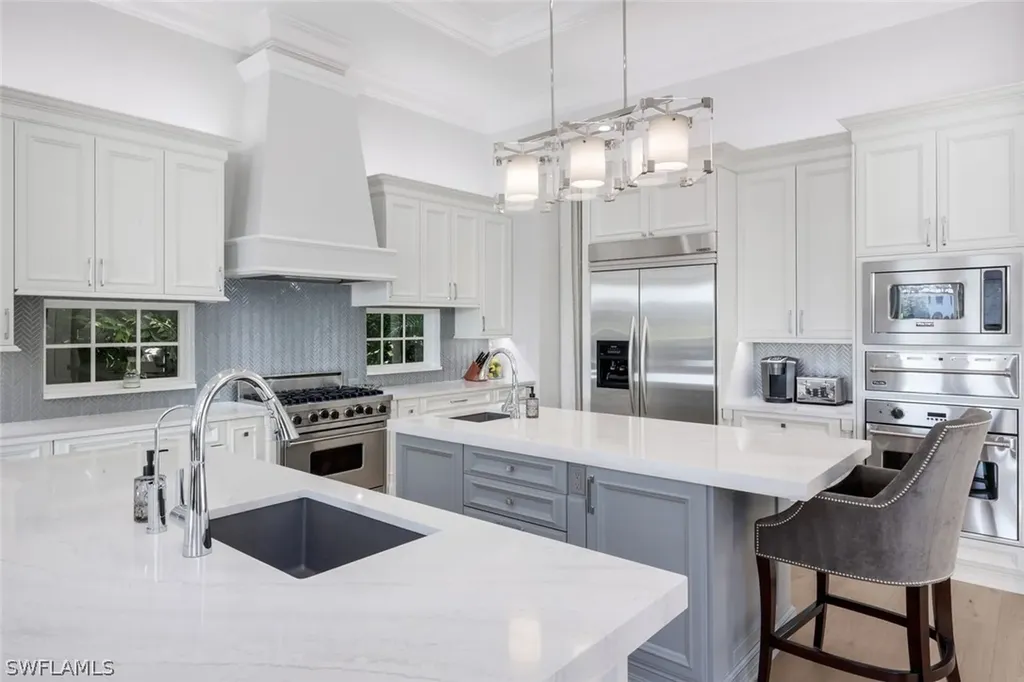1561 Marsh Wren Lane Naples FL 34105