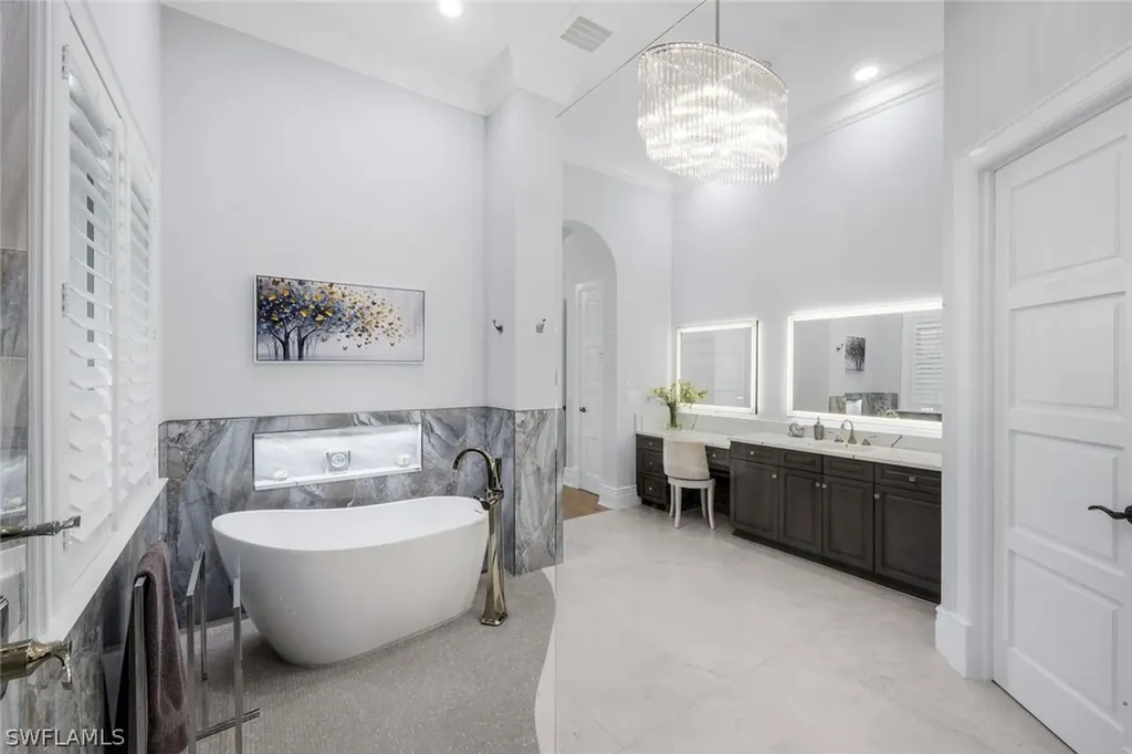 1561 Marsh Wren Lane Naples FL 34105