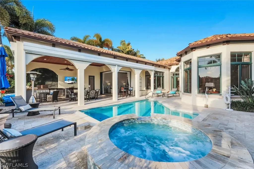 1561 Marsh Wren Lane Naples FL 34105