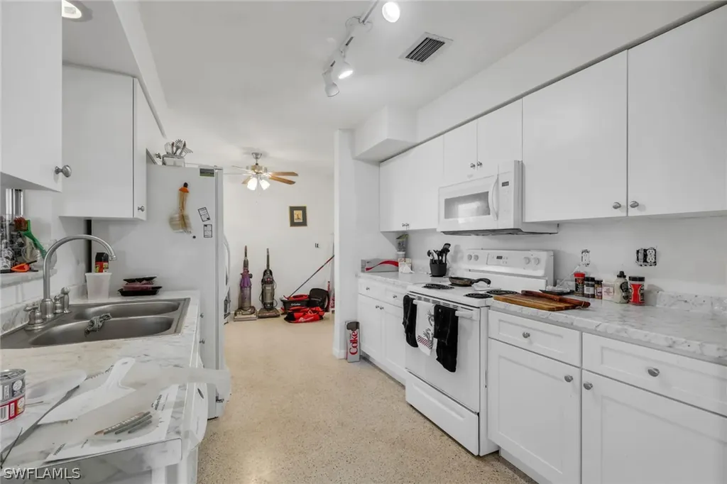 5155 Sunnybrook Court Cape Coral FL 33904
