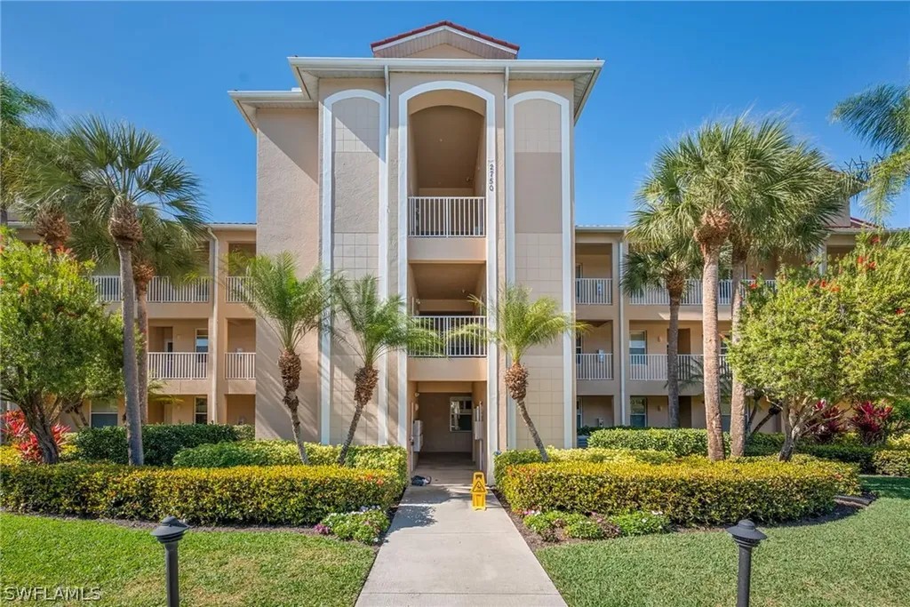 2750 Cypress Trace Circle Naples FL 34119