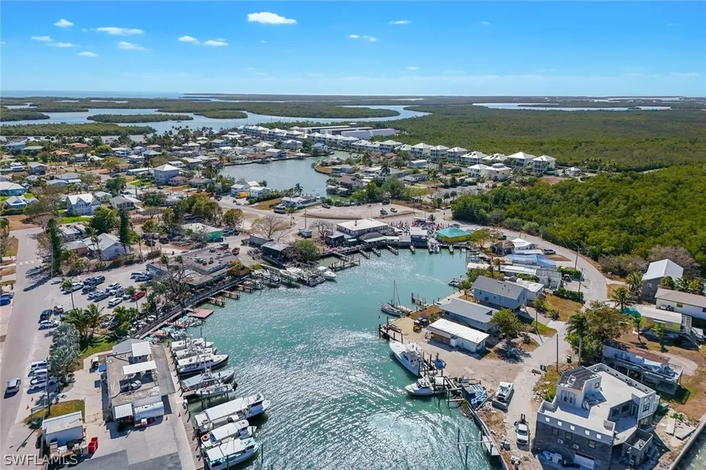 610 Sunset Drive Goodland FL 34140