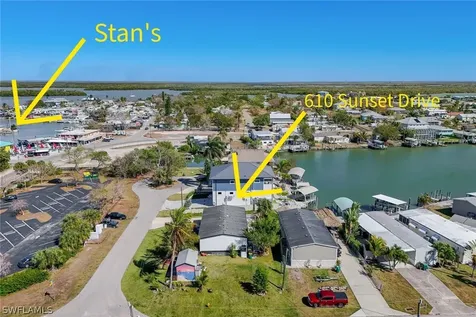610 Sunset Drive Goodland FL 34140