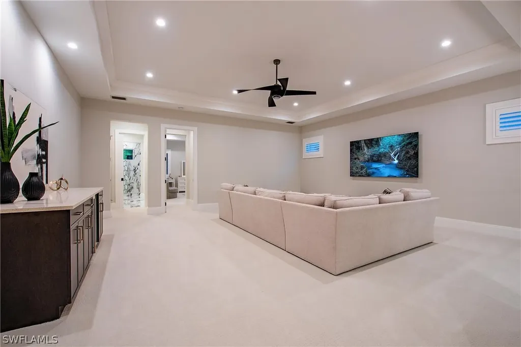 6830 Mangrove Avenue Naples FL 34109