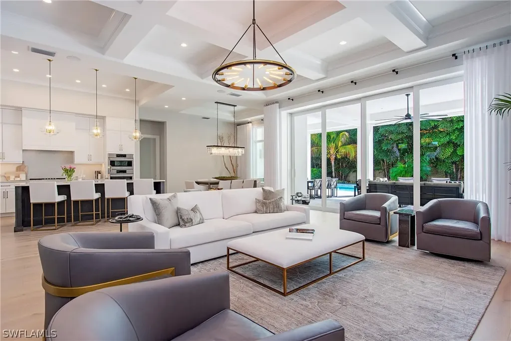 6830 Mangrove Avenue Naples FL 34109